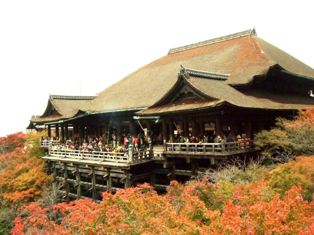 1. Kiyomizu-dera(KiyomizuTemple) – A temple with splendid view