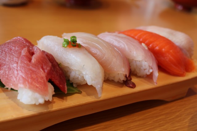 the-best-10-sushi-restaurants-you-must-eat-in-fukuoka-seeingjapan