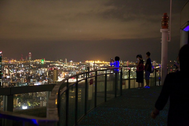 3． Umeda Sky BLDG (Kuchu-teien)