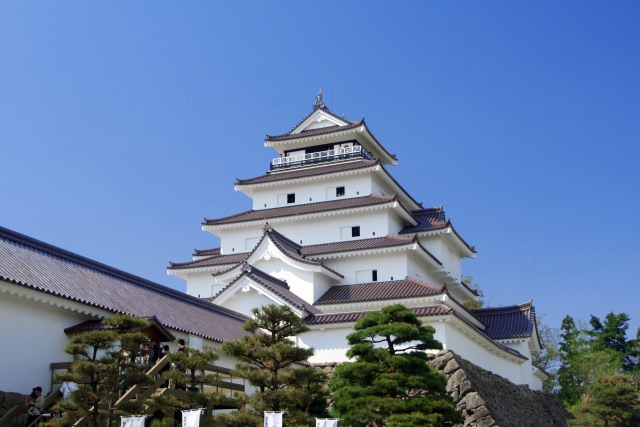 4. Aizu wakamatsu castle